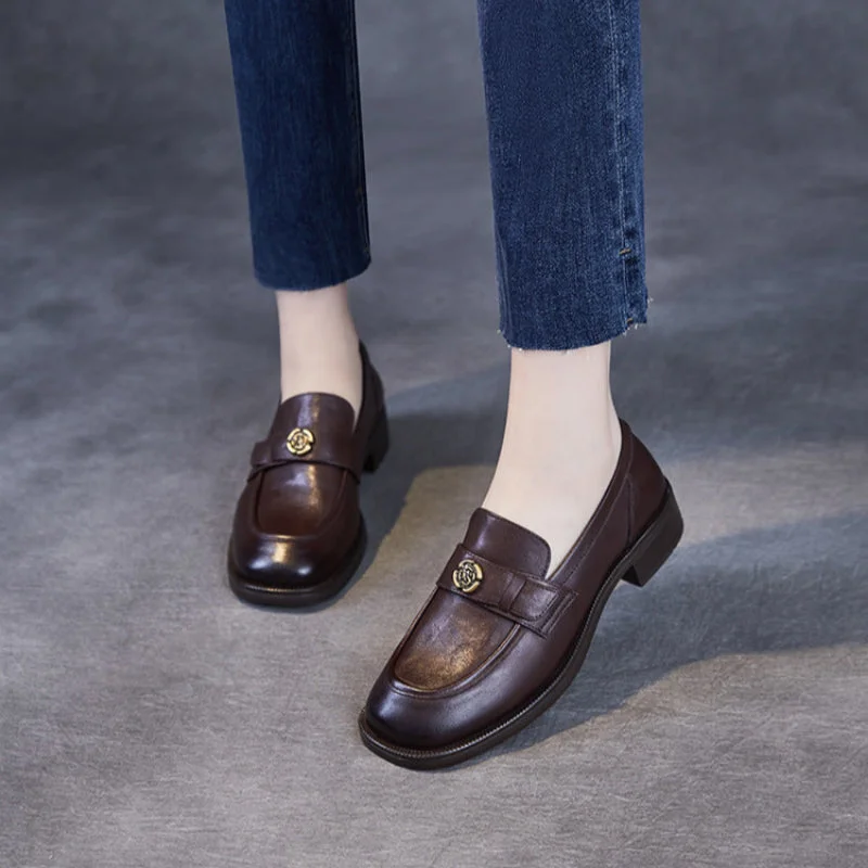 Women's Tassel - Trimmed Loafers with a Low Heel in Olive Green for a Trendy TwistWomen Vintage Solid Leather Work Loafers Women's Tassel - Trimmed Loafers with a Low Heel in Olive Green for a Trendy TwistWomen Vintage Solid Leather Work Loafers