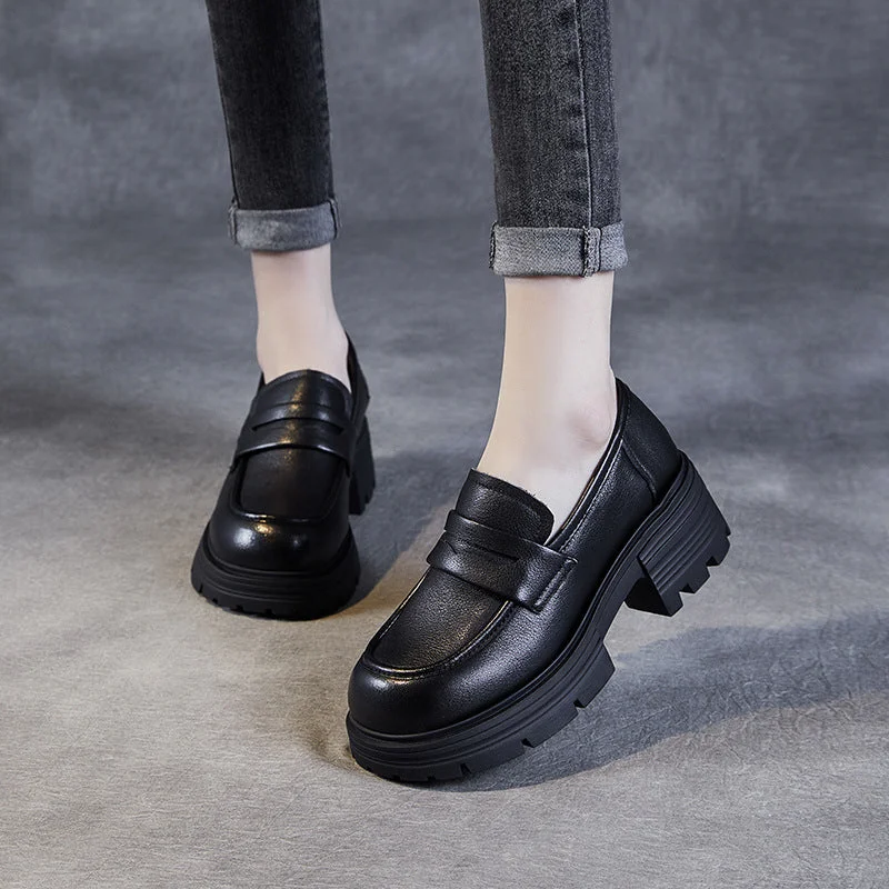 Women's Embroidered Floral Pattern Loafers in Beige for a Spring - Inspired OutfitWomen Minimalist Comfort Leather Platform Black Loafers