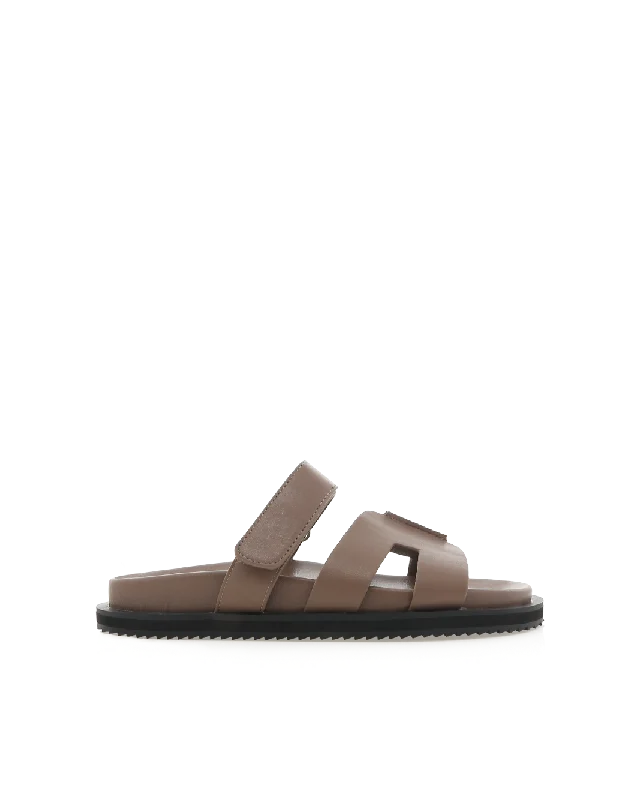 Women's Sandals with a Wedge Heel and a Tassel Detail in Orange for a Trendy LookTHEON - MOCHA Women's Sandals with a Wedge Heel and a Tassel Detail in Orange for a Trendy LookTHEON - MOCHA