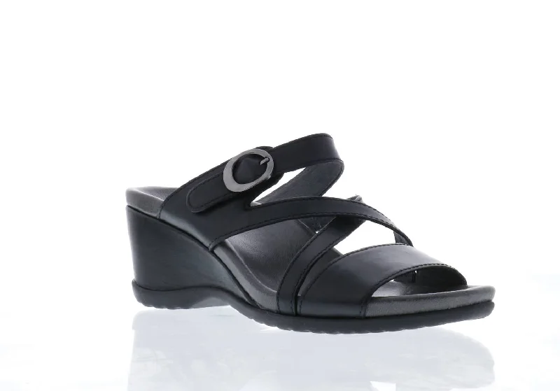 Women's Sandals with a Wedge Heel and a Tassel Detail in Orange for a Trendy LookWomen's Ana Sandal In Black Women's Sandals with a Wedge Heel and a Tassel Detail in Orange for a Trendy LookWomen's Ana Sandal In Black