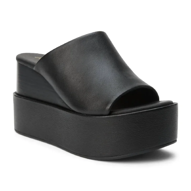 Adjustable Strap Women's Sandals with a Padded Heel in Pink for a Custom FitWomen's Georgia Platform Wedge Sandal In Black