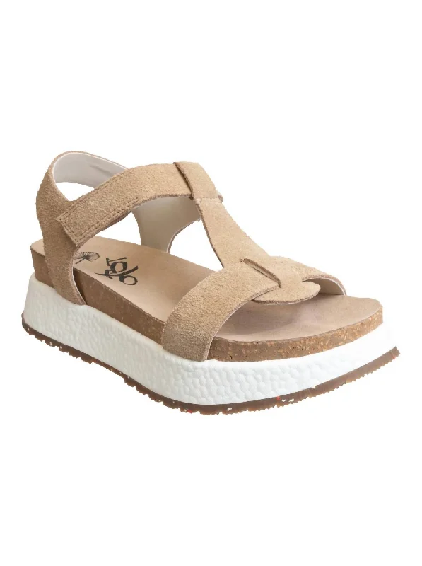 Shock - Absorbing Women's Sandals with a Soft Insole in Black for Active LifestylesWomen's Mend Sandal In Beige Shock - Absorbing Women's Sandals with a Soft Insole in Black for Active LifestylesWomen's Mend Sandal In Beige