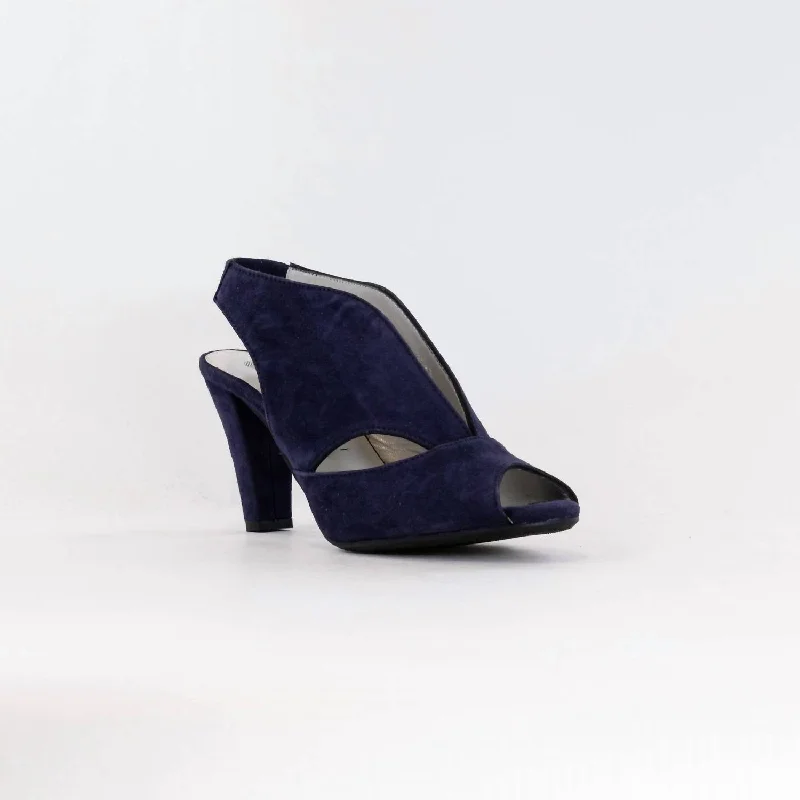 Elastic - Strap Women's Sandals with a Padded Toe in Teal for Easy On - and - OffWomen's Peru Sandal In Navy Elastic - Strap Women's Sandals with a Padded Toe in Teal for Easy On - and - OffWomen's Peru Sandal In Navy
