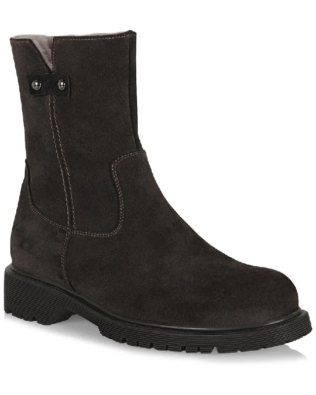 Women's Combat Boots with Studded Details in Olive Green for an Edgy Punk LookLa Canadienne Hunter Suede Boot Women's Combat Boots with Studded Details in Olive Green for an Edgy Punk LookLa Canadienne Hunter Suede Boot
