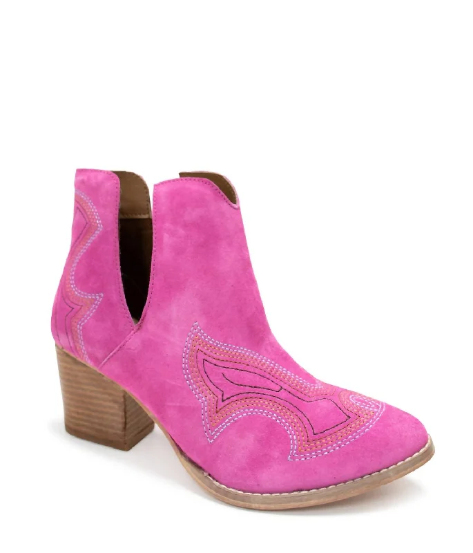 Women's Ankle Booties with Faux Leather and Furry Cuffs in Tan for a Cute and Warm StyleWomen's Journee Ankle Boots In Magenta Women's Ankle Booties with Faux Leather and Furry Cuffs in Tan for a Cute and Warm StyleWomen's Journee Ankle Boots In Magenta